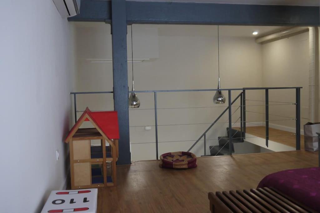 Appartamento Puerta De San Juan Siviglia Esterno foto